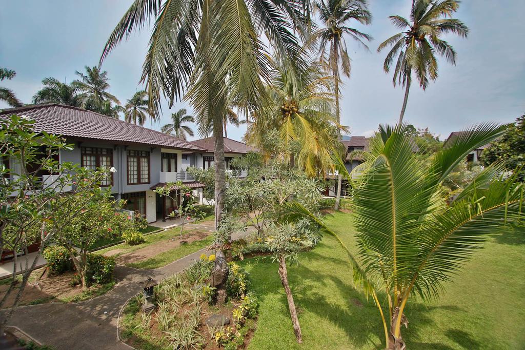 The Jayakarta Anyer Hotel Exterior foto
