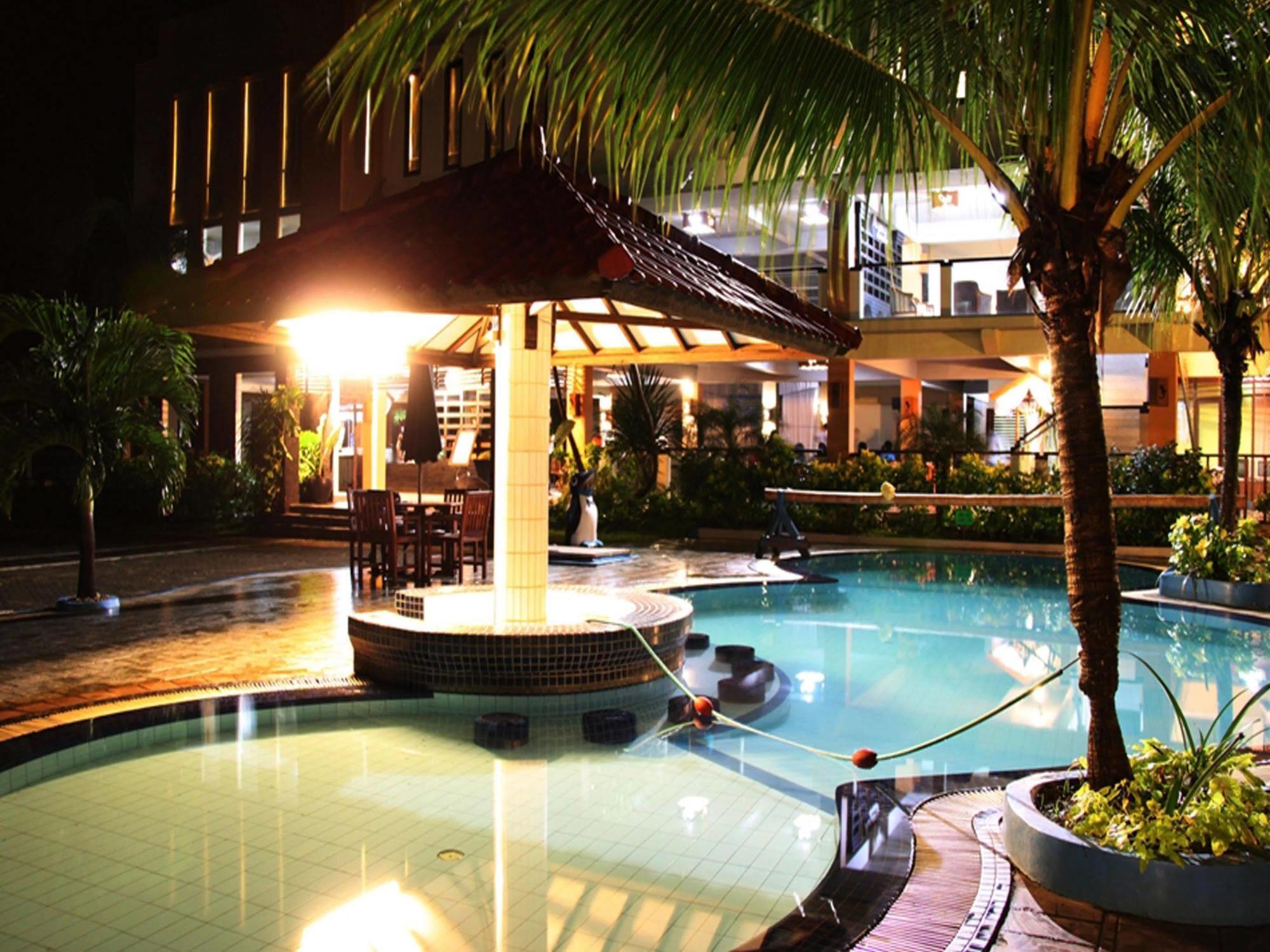 The Jayakarta Anyer Hotel Exterior foto
